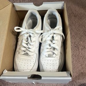 Nike air force 1 size 7y